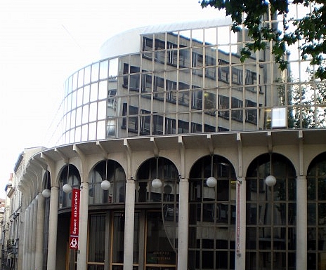 Un mercredi par mois, les enfants du CME se retrouvent à l'Athénée de Bordeaux pour les rencontres des commissions dont vous pouvez consulter les dates dans le calendrier.